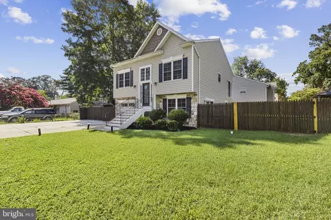 Exterior - 736 213th St, Pasadena, MD 21122 photo 2 of 6