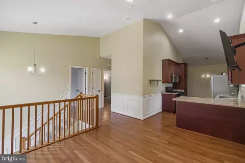 Entry Way - 736 213th St, Pasadena, MD 21122 photo 1 of 4