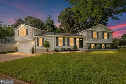 301 Raussell Pl, Severna Park, MD 21146