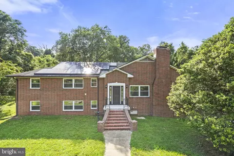 7410 Hawkins Dr, Hanover, MD 21076