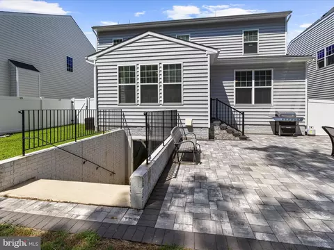 7964 Meridian Dr, Pasadena, MD 21122 photo 38