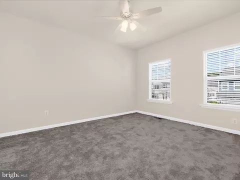 7964 Meridian Dr, Pasadena, MD 21122 photo 32