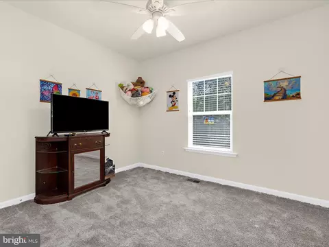 7964 Meridian Dr, Pasadena, MD 21122 photo 25
