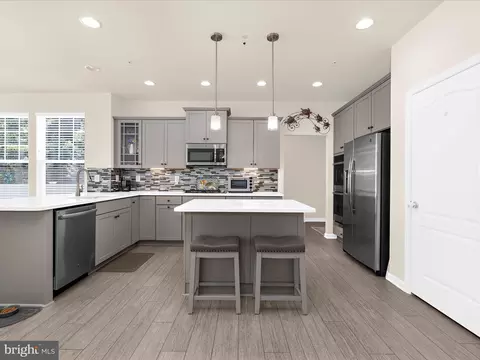 7964 Meridian Dr, Pasadena, MD 21122 photo 7
