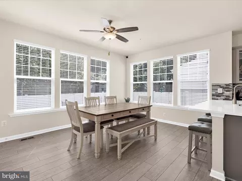 7964 Meridian Dr, Pasadena, MD 21122 photo 14