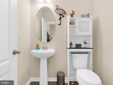 7964 Meridian Dr, Pasadena, MD 21122 photo 12