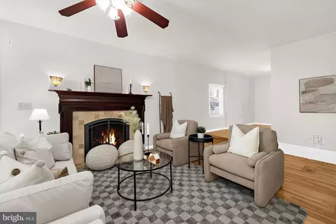 Living - 619 Riverside Dr, Pasadena, MD 21122 photo 5 of 10