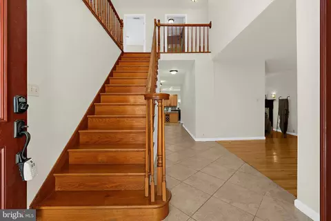 Entry Way - 619 Riverside Dr, Pasadena, MD 21122 photo 1 of 4