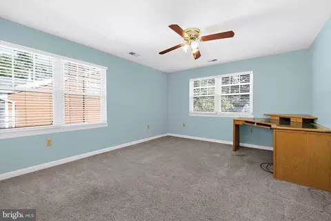 Bedroom - 619 Riverside Dr, Pasadena, MD 21122 photo 4 of 8
