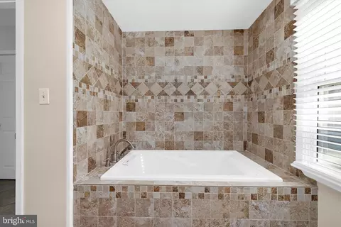 Bath - 619 Riverside Dr, Pasadena, MD 21122 photo 1 of 4