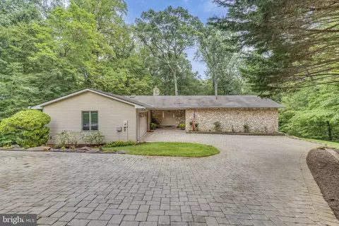 609 Marti Ln, Annapolis, MD 21401 photo 2