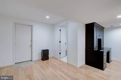 Entry Way - 340 Candle Ridge Dr, Arnold, MD 21012 photo 3 of 3