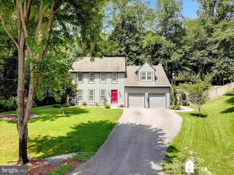 340 Candle Ridge Dr, Arnold, MD 21012