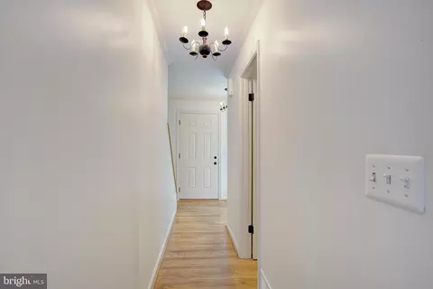 Entry Way - 340 Candle Ridge Dr, Arnold, MD 21012 photo 2 of 3