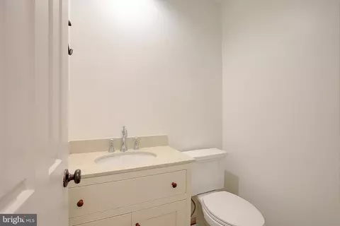Bath - 340 Candle Ridge Dr, Arnold, MD 21012 photo 1 of 5