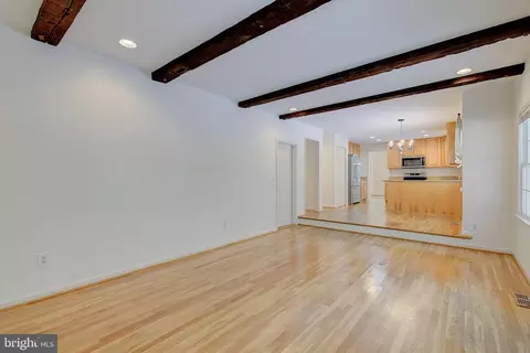 Living - 340 Candle Ridge Dr, Arnold, MD 21012 photo 5 of 8