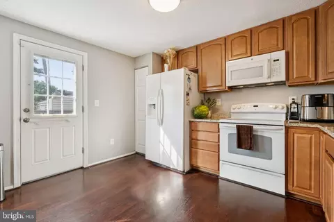 Kitchen - 3631 Chadwick Ct, Pasadena, MD 21122 photo 2 of 2