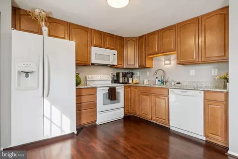 Kitchen - 3631 Chadwick Ct, Pasadena, MD 21122 photo 1 of 2