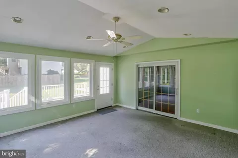 1533 Palm Ct, Pasadena, MD 21122 photo 16