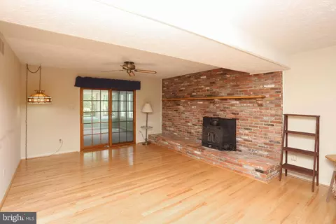 1533 Palm Ct, Pasadena, MD 21122 photo 12