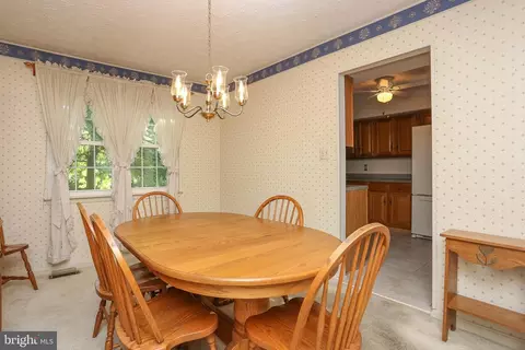 1533 Palm Ct, Pasadena, MD 21122 photo 5