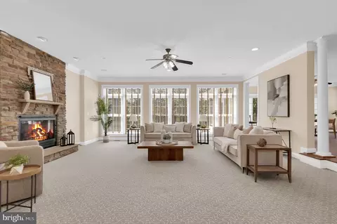 Living - 350 E Bay Front Rd, Deale, MD 20751 photo 3 of 8