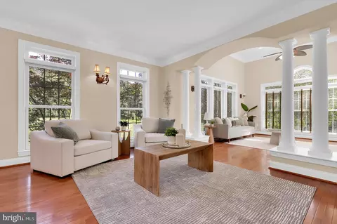 Living - 350 E Bay Front Rd, Deale, MD 20751 photo 5 of 8