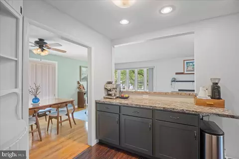 214 Dale Rd, Pasadena, MD 21122 photo 14