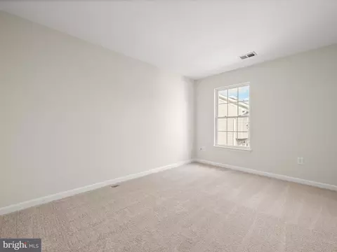 8058 Pennington Dr, Laurel, MD 20724 photo 19