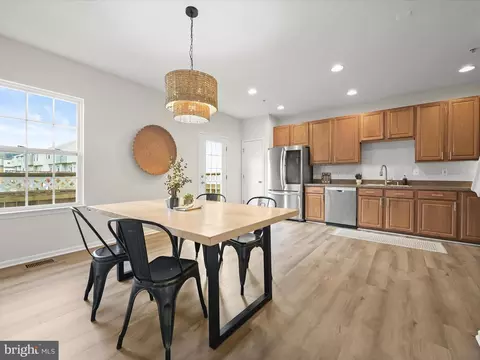 8058 Pennington Dr, Laurel, MD 20724 photo 10