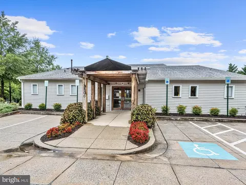 8058 Pennington Dr, Laurel, MD 20724 photo 37