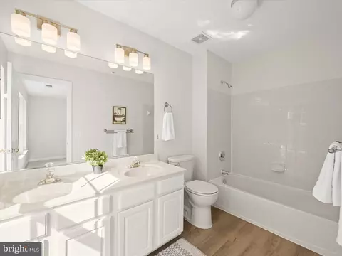 8058 Pennington Dr, Laurel, MD 20724 photo 16
