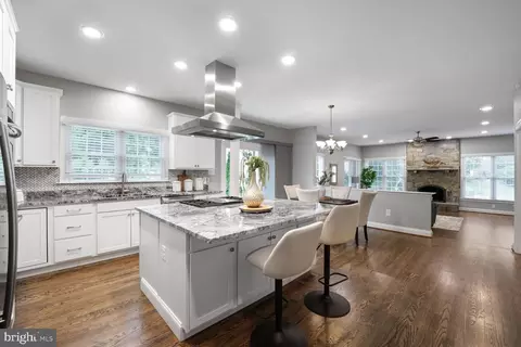 Kitchen - 132 Seabiscuit Pl, Edgewater, MD 21037 photo 2 of 3