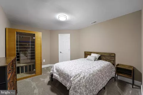 Bedroom - 132 Seabiscuit Pl, Edgewater, MD 21037 photo 3 of 3