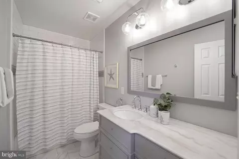 Bath - 132 Seabiscuit Pl, Edgewater, MD 21037 photo 8 of 10