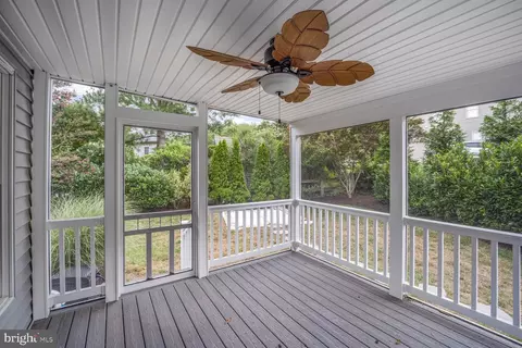 Exterior - 132 Seabiscuit Pl, Edgewater, MD 21037 photo 2 of 6