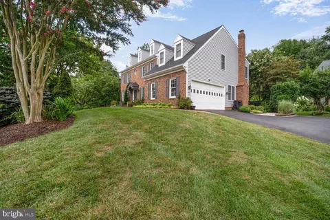 Exterior - 132 Seabiscuit Pl, Edgewater, MD 21037 photo 4 of 6