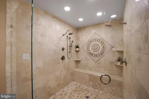 Bath - 132 Seabiscuit Pl, Edgewater, MD 21037 photo 6 of 10
