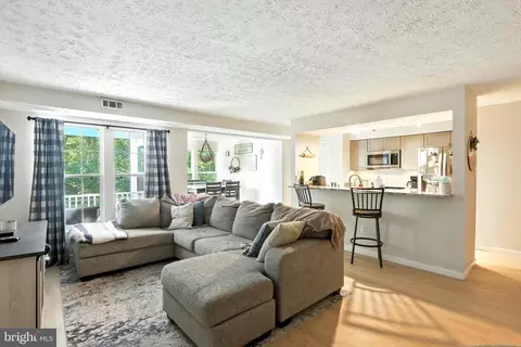 706 Southern Hills Dr #E-5F, Arnold, MD 21012