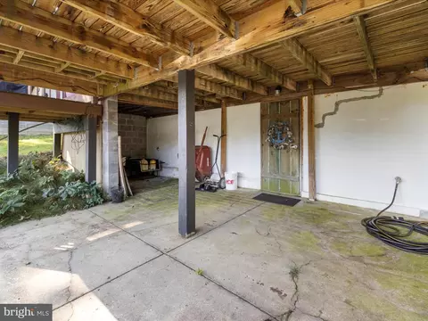Exterior - 593 Riverside Dr, Pasadena, MD 21122 photo 4 of 11