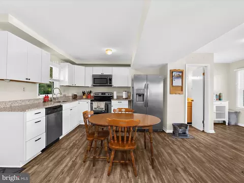 Kitchen - 593 Riverside Dr, Pasadena, MD 21122 photo 1 of 2