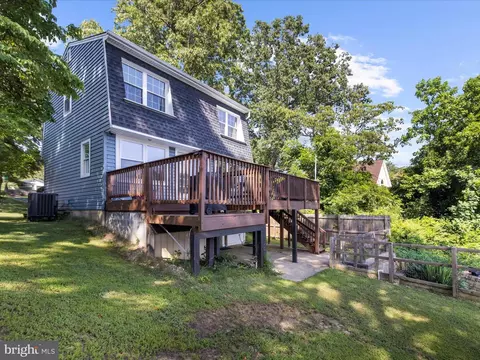 Exterior - 593 Riverside Dr, Pasadena, MD 21122 photo 10 of 11