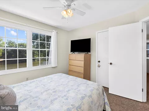Bedroom - 593 Riverside Dr, Pasadena, MD 21122 photo 5 of 5