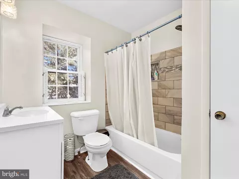 Bath - 593 Riverside Dr, Pasadena, MD 21122 photo 1 of 1
