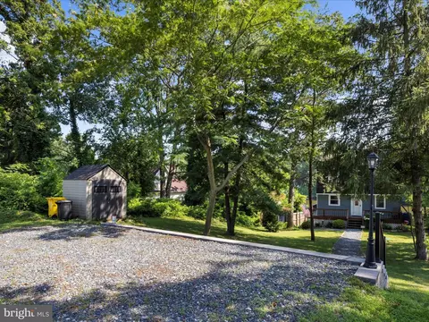 Exterior - 593 Riverside Dr, Pasadena, MD 21122 photo 1 of 11