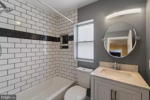 Bath - 5307 Patrick Henry Dr, Baltimore, MD 21225 photo 2 of 2