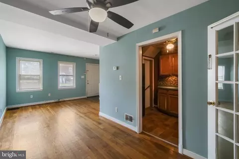 Entry Way - 5307 Patrick Henry Dr, Baltimore, MD 21225 photo 1 of 3