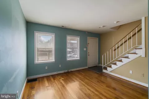 Living - 5307 Patrick Henry Dr, Baltimore, MD 21225 photo 1 of 1