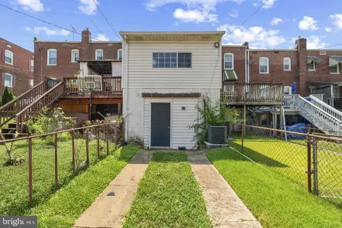 Exterior - 5307 Patrick Henry Dr, Baltimore, MD 21225 photo 4 of 5