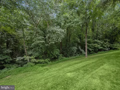 Exterior - 1649 Forest Hill Ct, Crofton, MD 21114 photo 3 of 7